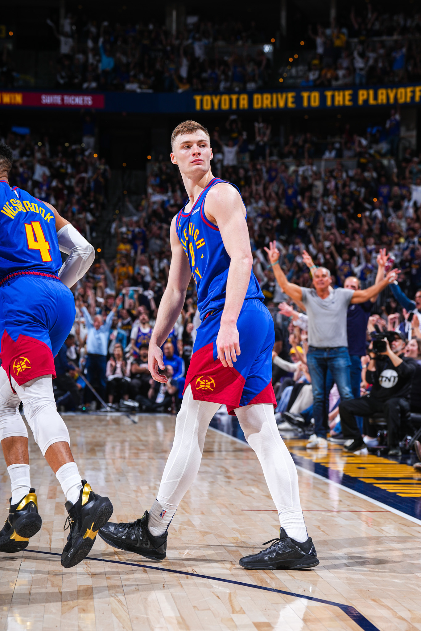 开云体育在线-关于掘金队新秀实力破壁出色表现助力球队攀升的信息