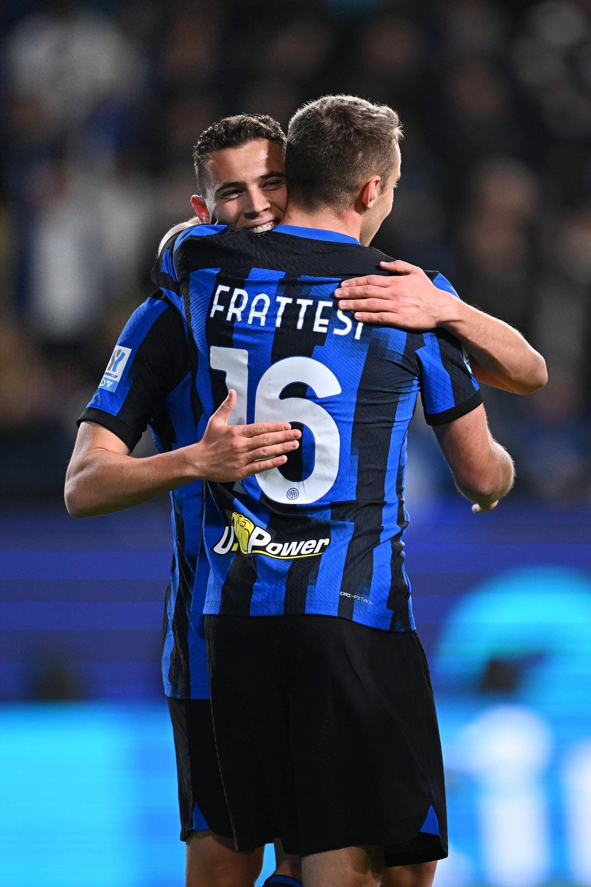 开云下载-那不勒斯大胜拉齐奥,重回争冠行列