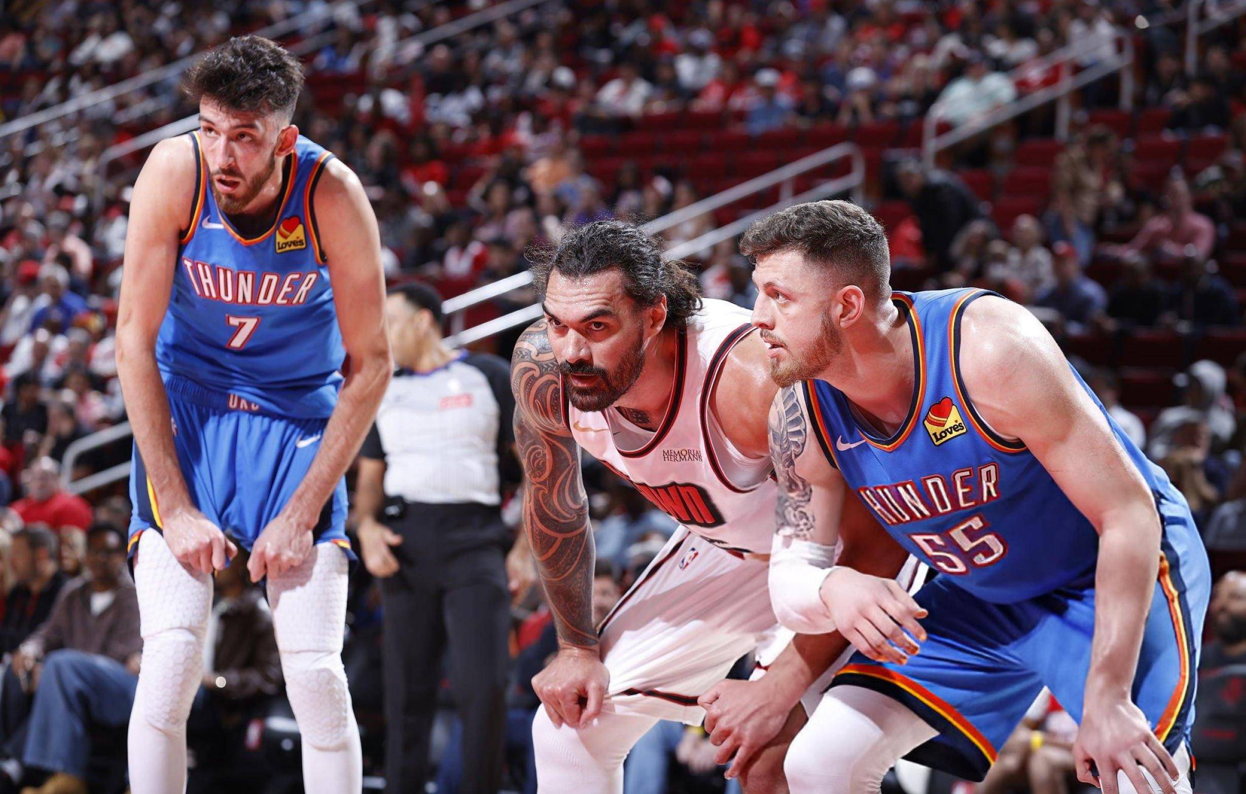 冷门频出!篮球战况跌宕起伏的简单介绍 冷门频出!篮球战况跌宕起伏的简单介绍