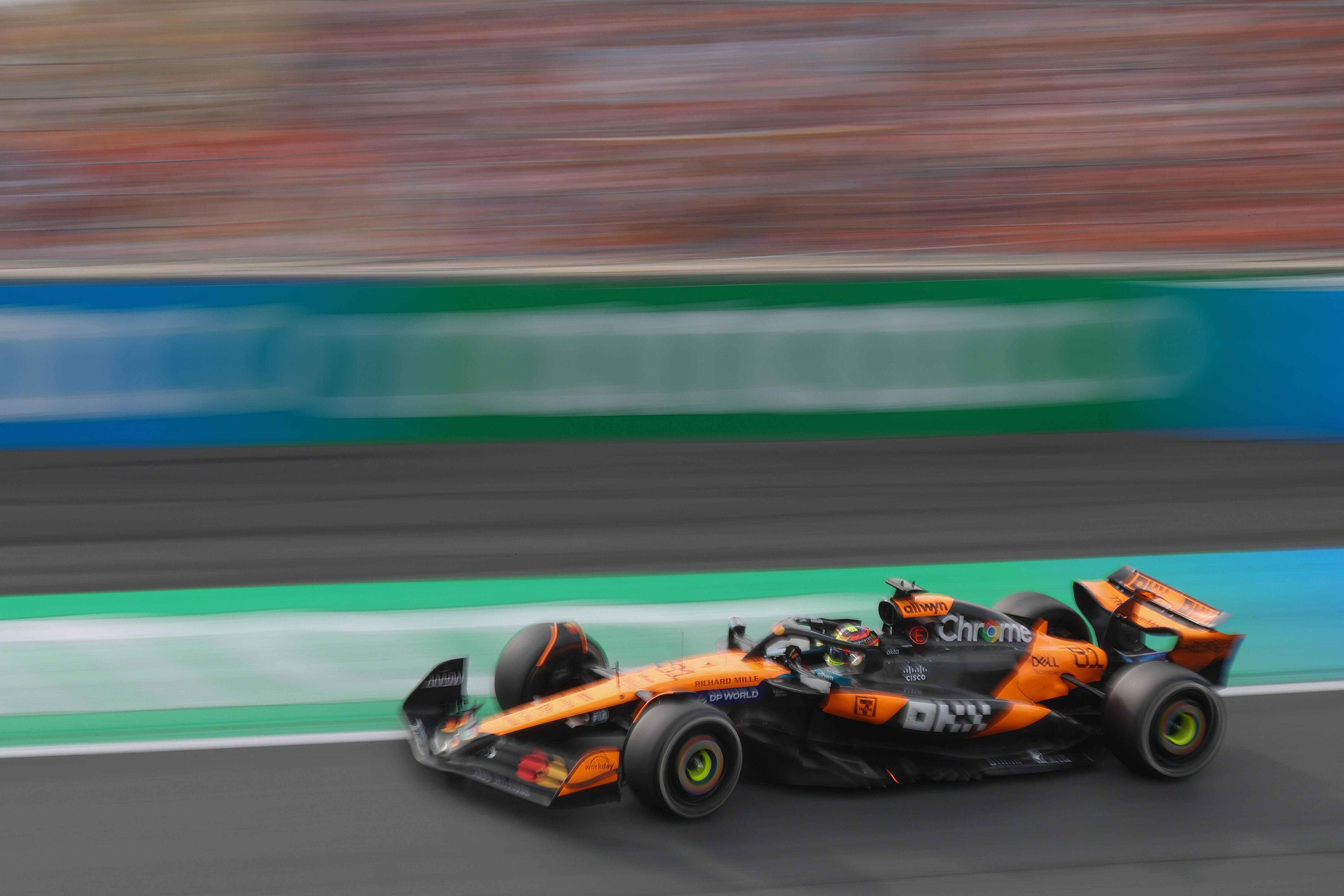 开云平台-威廉姆斯完胜红牛车队，皮亚斯特里刷新纪录的简单介绍