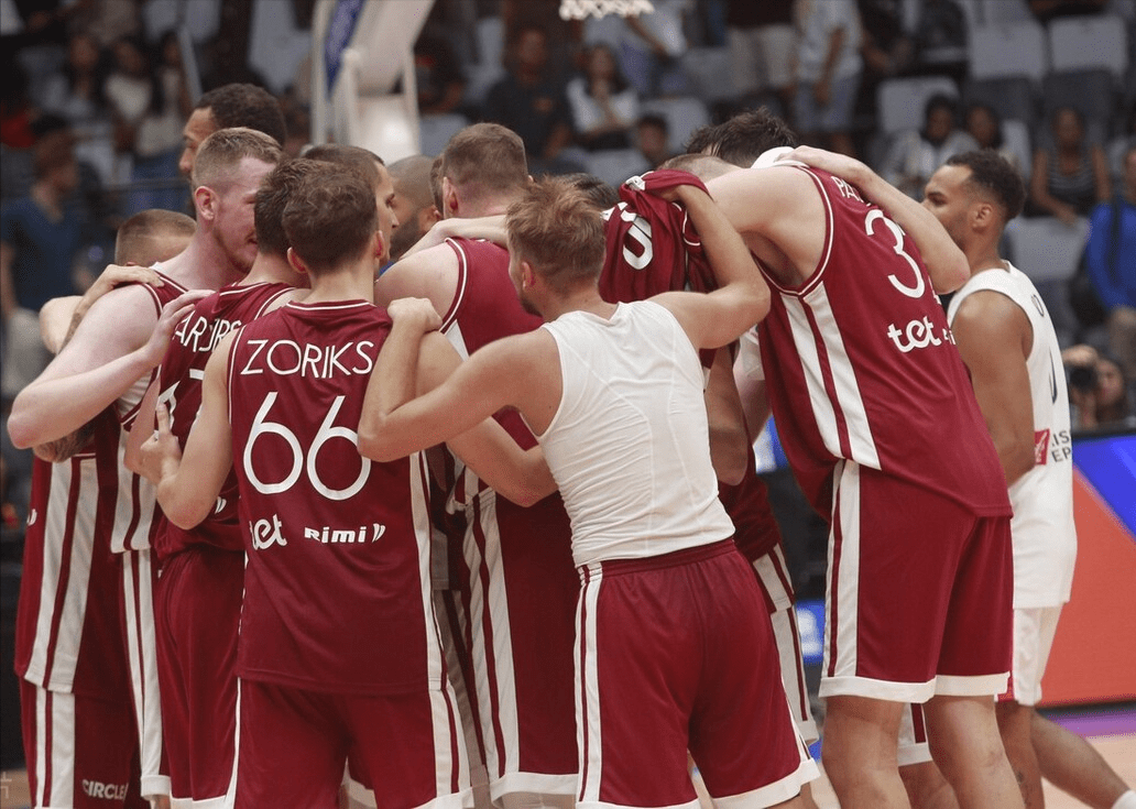 法国队横扫韩国队,波尔统治全场 法国队横扫韩国队,波尔统治全场