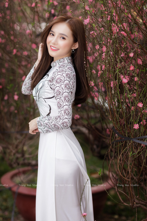 晨光破晓,当乔治如手术刀般切开休斯顿的夜空